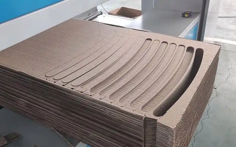 猫抓板裁剪机 纸箱瓦楞纸机械设备工人易操作