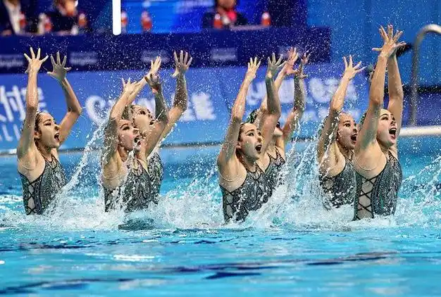 湘妹子张雅怡亚运花游摘金:下一战期待圆梦巴黎|亚运会|花样游泳|东京