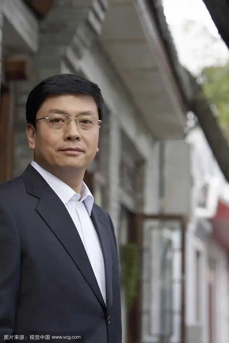 中年商务男性肖像