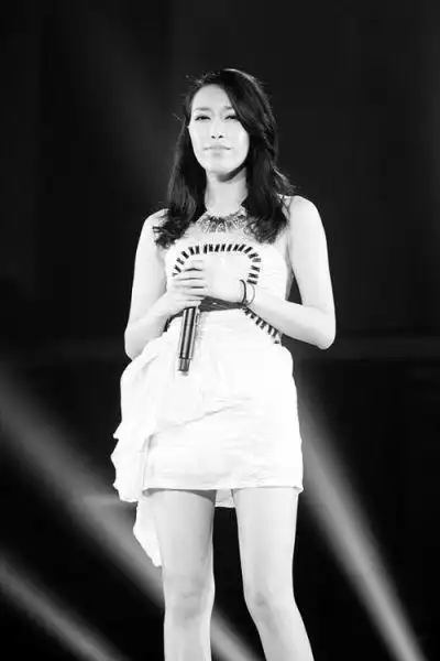 娱乐 音乐 内地音乐 / 正文 陆伟:是在我们《中国好声音》第一期节目