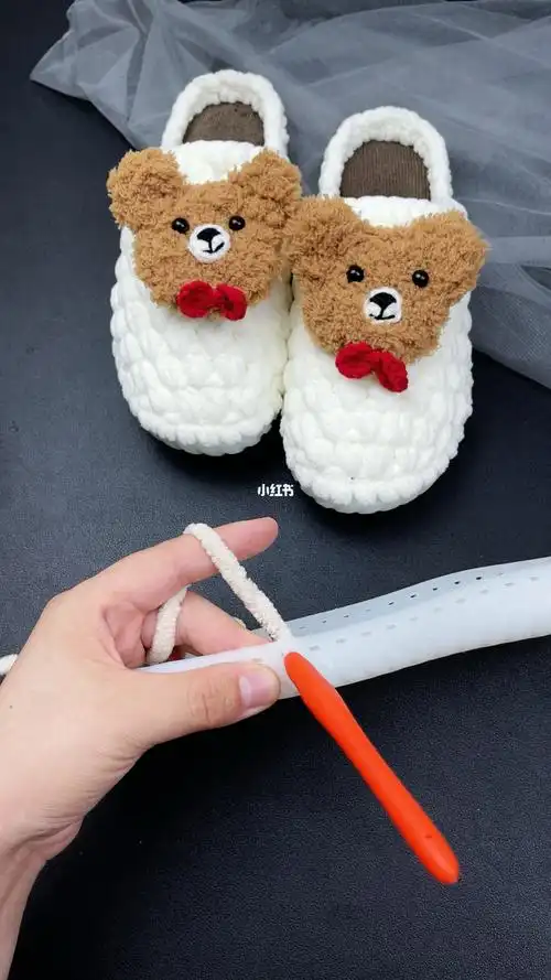 钩针编织拖鞋手工拖鞋小熊拖鞋