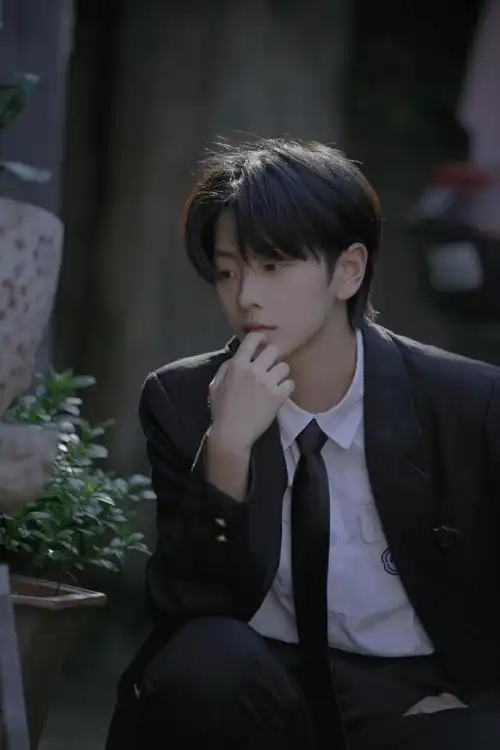 蝉鸣不止的夏天出境刘梦lapmoby