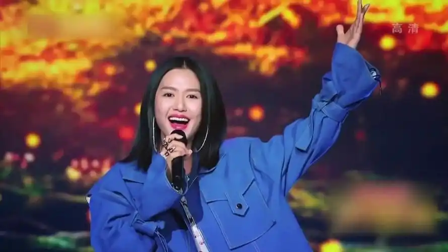 谭维维《如果有来生》 飙高音惊艳了全场