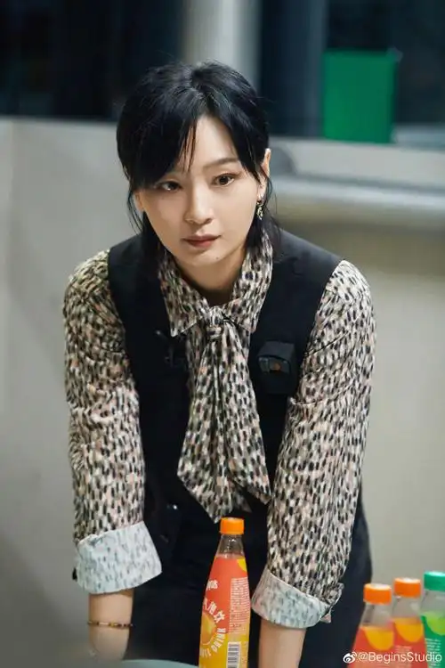 笔笔@周笔畅《密室大逃脱4》剧照来喽93今日中午12:00芒果tv我们不