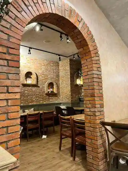 玛格萝妮餐厅长阳店