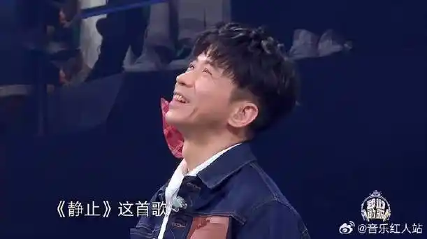 不愧是音乐才子大张伟,14岁写下的歌,如今依旧耐听!