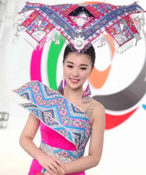 李思宇·军山飞出的百灵鸟