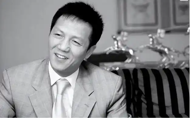 上海前首富周正毅入狱后嫌太热给牢房装空调服刑期间净赚30亿