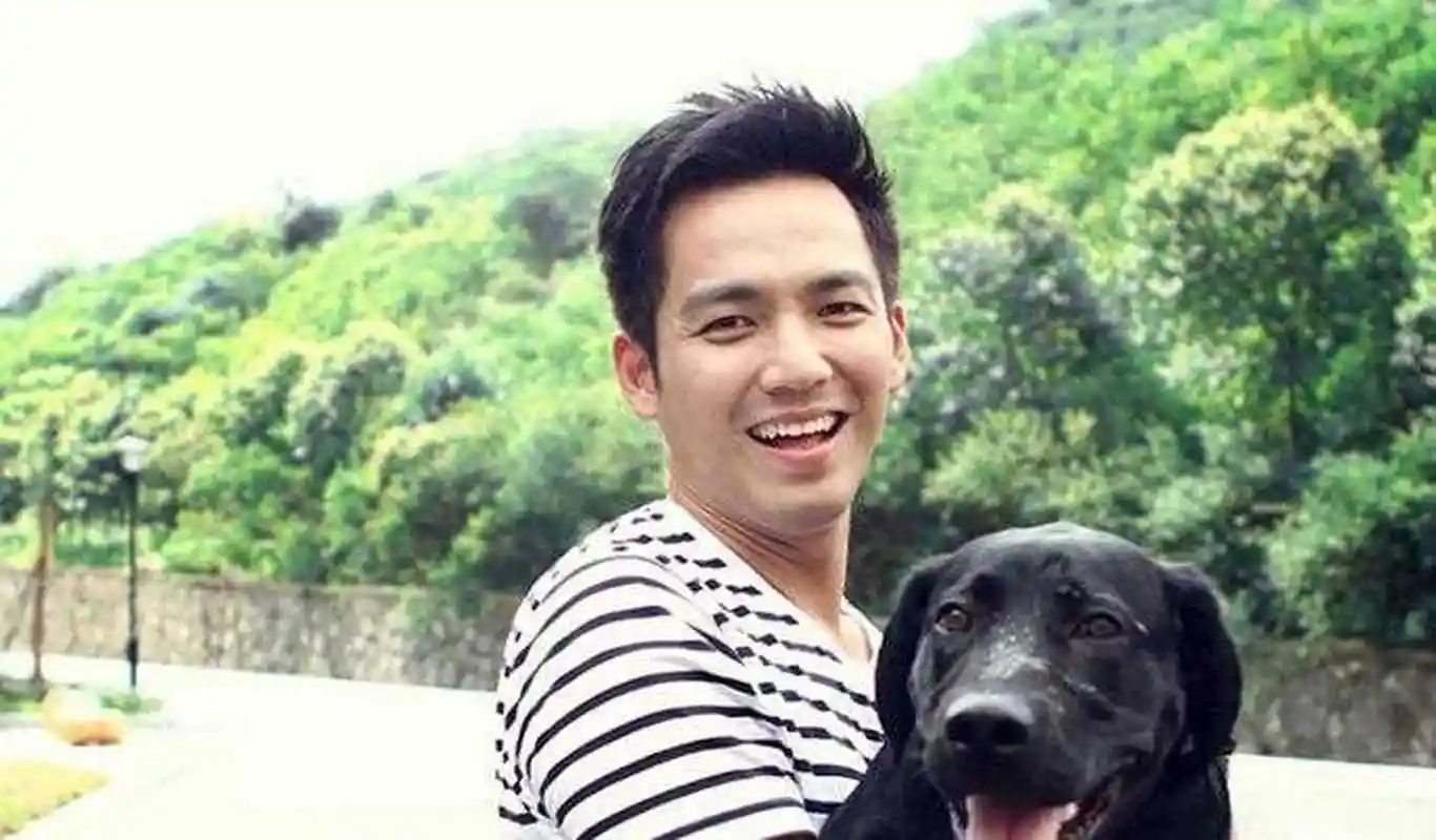 钟汉良的家 [衰] 娱乐圈里,钟汉良的家已经是个最神秘的事,公开的只有