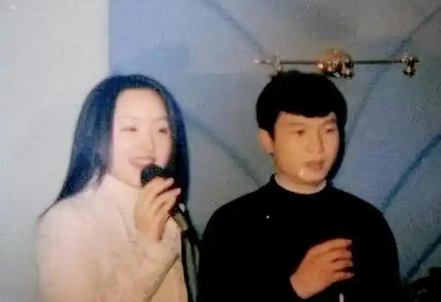 真假杨钰莹赖文峰新恋人引发网友热议外貌神似天后