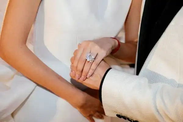 安以轩婚礼含泪告白新郎你把老虎养成猫