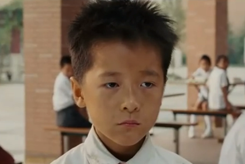 其中还有一个黄蕾饰演的富二代,在剧中是专门和男