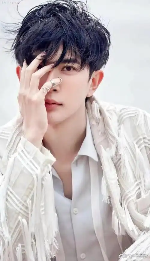 于朦胧原来真正的美不分性别