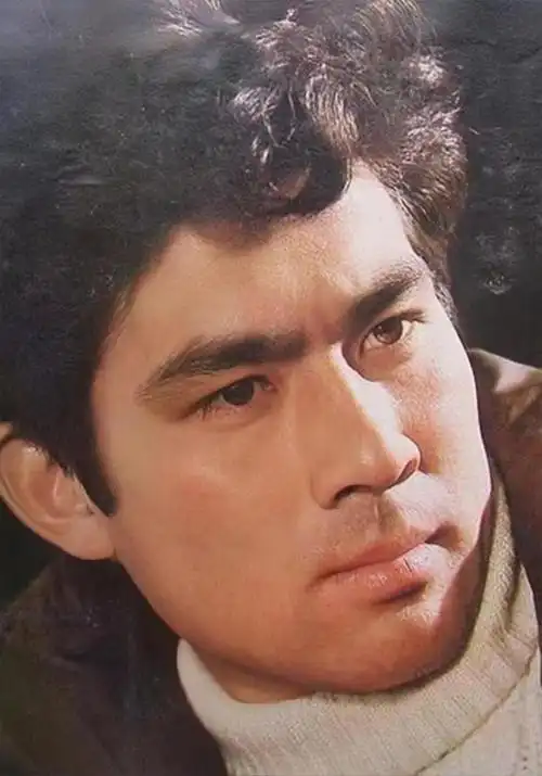 80年代八一厂6位最帅男影星如今命运不尽相同有人一生无后