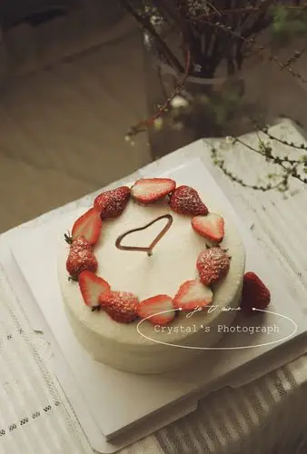 简简单单又不失好味 温柔的午后～ 拍几张小片 小息尝蛋糕 嗯～女神节