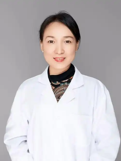 仁济皮肤专家丨走近皮肤科医学博士冯燕艳