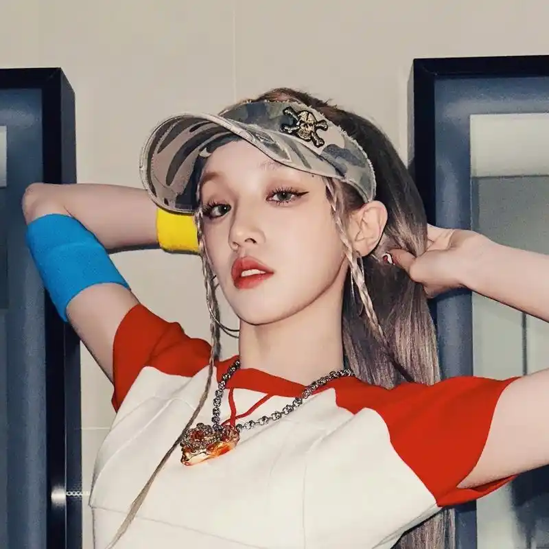 08宋雨琦头像壁纸自截自修 太喜欢雨琦这次回归的造型了!