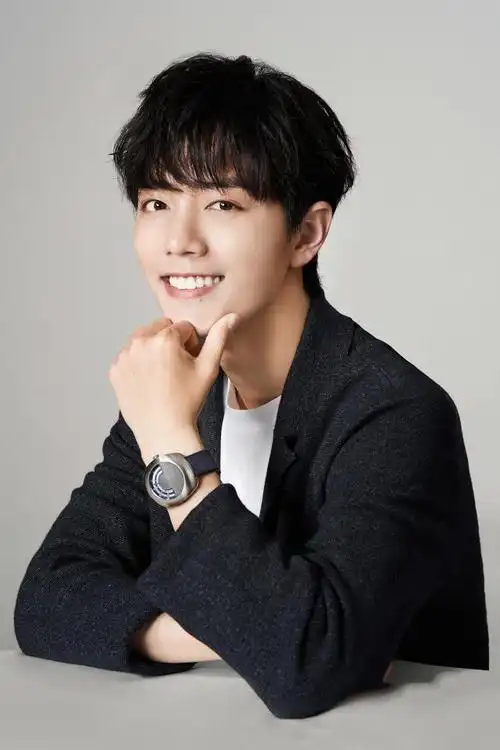 肖战超帅写真壁纸 肖战手机壁纸图片