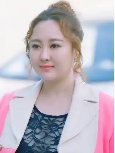 新生代女演员曾为拍戏「增胖到100公斤」被男友狠心抛弃却不悔:有一种