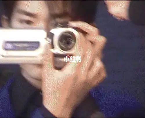 易烊千玺同款dv93型号 :sony dcr-trv17e价格:800元收到的成色很新