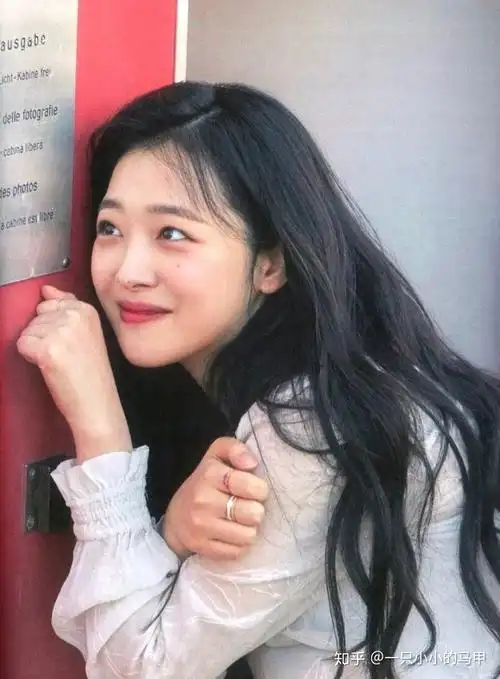 崔雪莉生前有哪些漂亮的写真,自拍照片? - 知乎