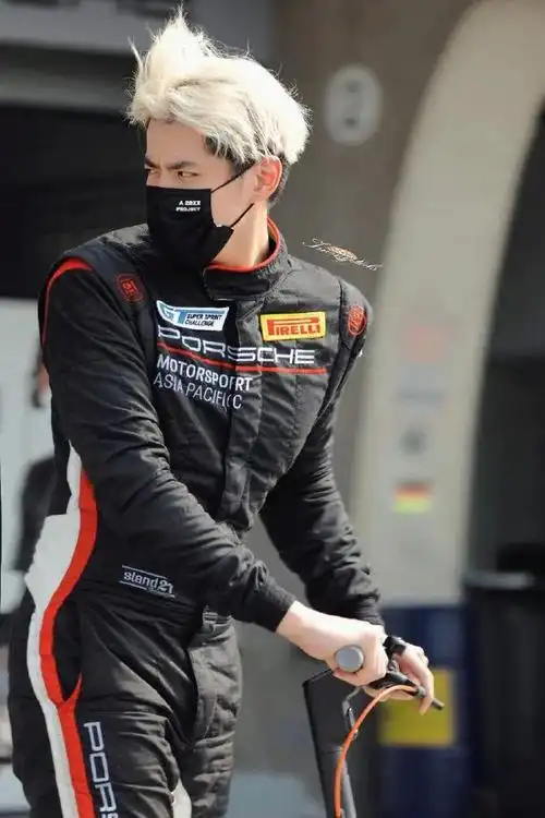 曾经的顶流吴亦凡被判13年后我甚至连他妈妈的朋友圈都不敢看