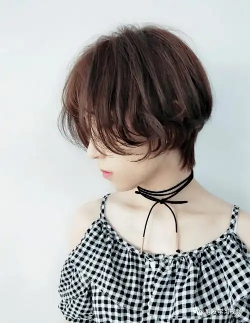 现在流行减龄短发50款