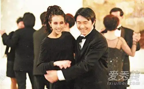 网曝周星驰已结婚怎么回事背后真相曝光令人难以置信