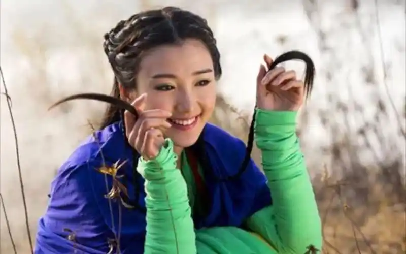 天龙八部 钟灵 毛晓彤 发型