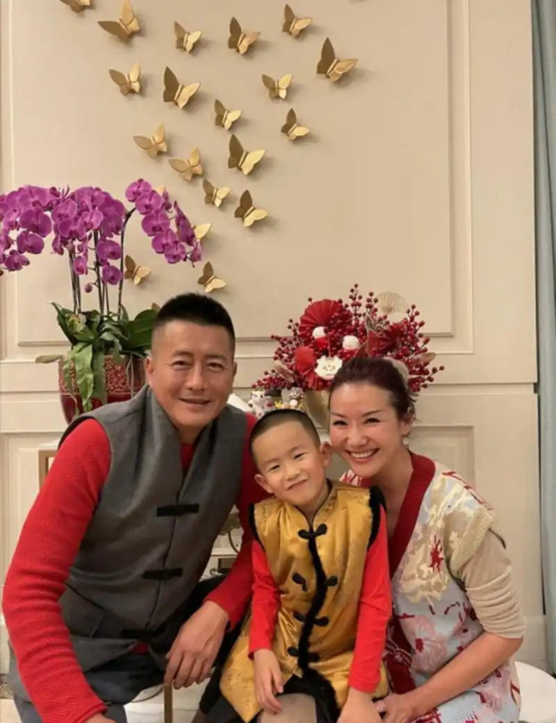 江珊现任丈夫田小洁