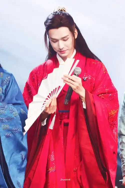 山河令演唱会#3836383736313639红衣潋滟@龚俊