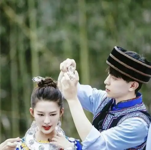 彻底扯下了邓伦的遮羞布|杨紫|金晨|李沁|周楚楚|张嘉译_网易订阅