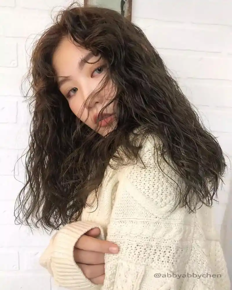 今年流行洋气泡面头发型