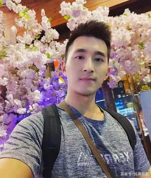 你以为的"吃货",竟是一个颜值高,肌肉壮的型男