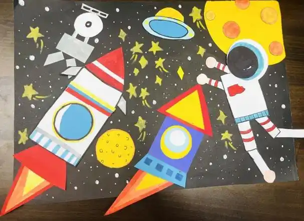 宜宾市南溪区长江学校二年级四班开展创意拼图活动