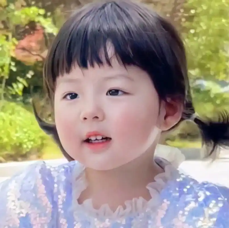 可爱屁 #可爱表情包 #可爱头像 我是个特别护短的人,不 - 抖音