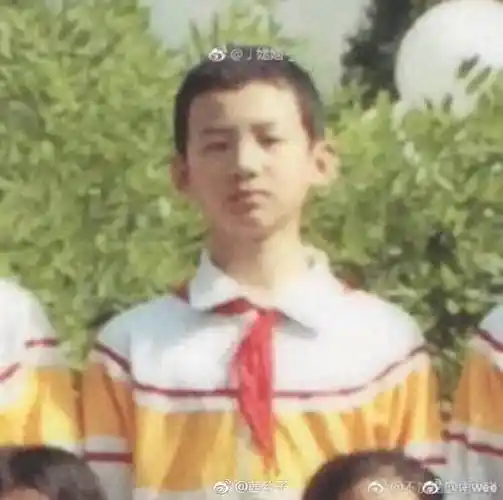 白敬亭单眼皮和双眼皮为什么可以自由转换