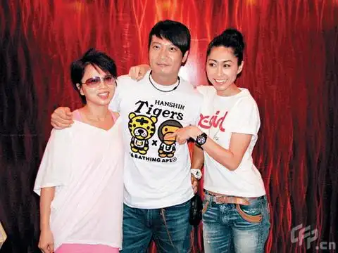 月9日),钱嘉乐,胡定欣及刘玉翠等《王老虎抢亲》演员相约吃饭看大结局