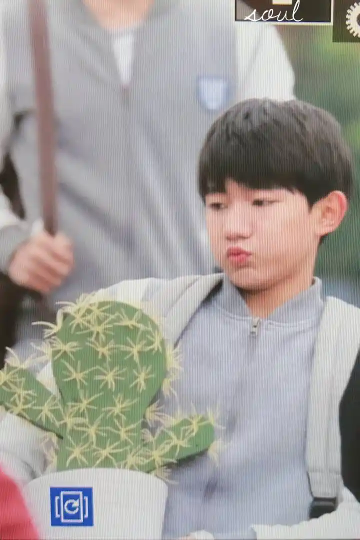 【王源·嘟嘟嘴】  让小编看看,有多少宝宝看着屏幕不自觉地嘟起了