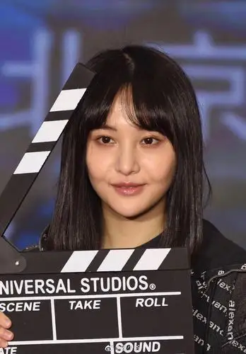 仙气变霉气啦!27岁郑爽五官又走样啦!