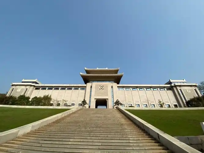 培训班开展红色主题教育参观雨花台烈士陵园现场教学活动 - 美篇