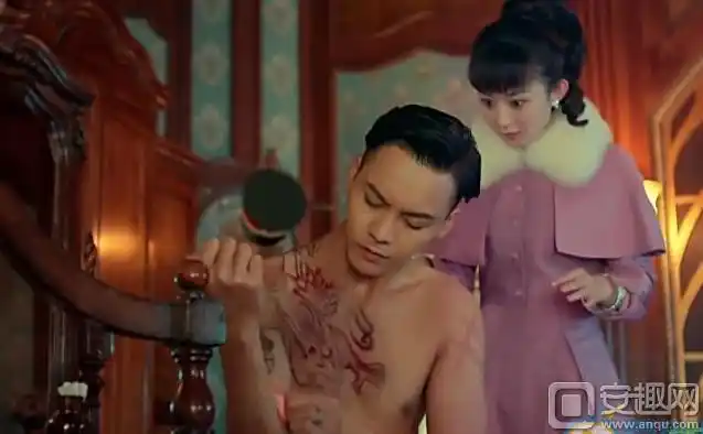 由陈伟霆,赵丽颖,张艺兴领衔主演的盗墓惊悚大戏《老九门》正在督方