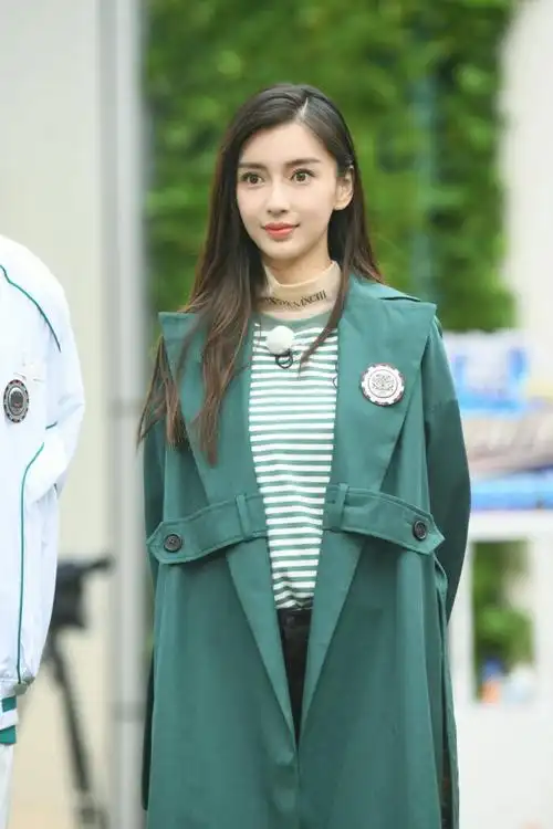 ab @angelababy // 蠢萌少女颖