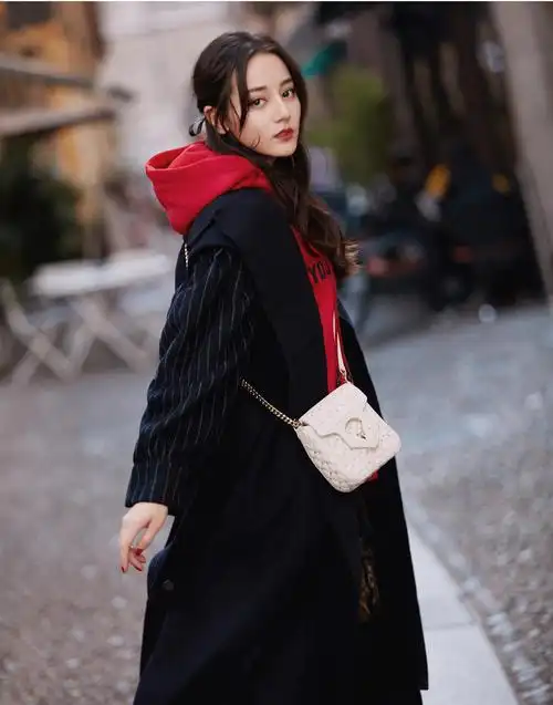 2017一日一look:迪丽热巴(我们黄金比例的完美热巴( ))