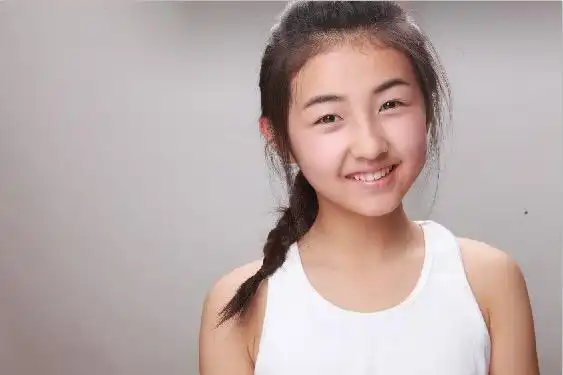 长得像张子枫是什么体验