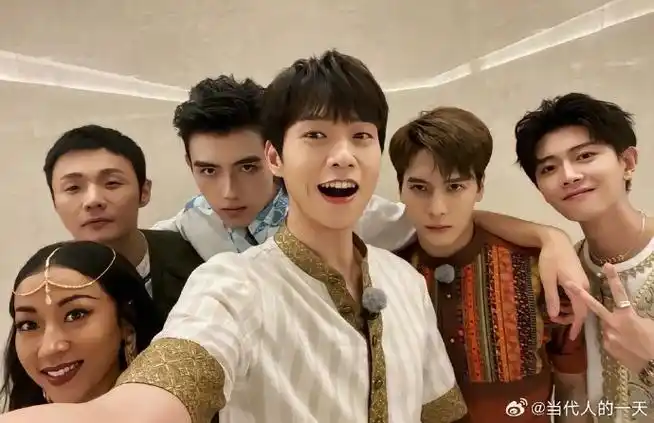 谭松韵,裴秀智,鹿晗,范丞丞,王嘉尔,陈飞宇,李沁,黄子韬,关晓彤,宋轶