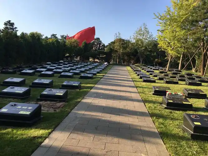 八宝山革命公墓新建的烈士纪念园 - 美篇