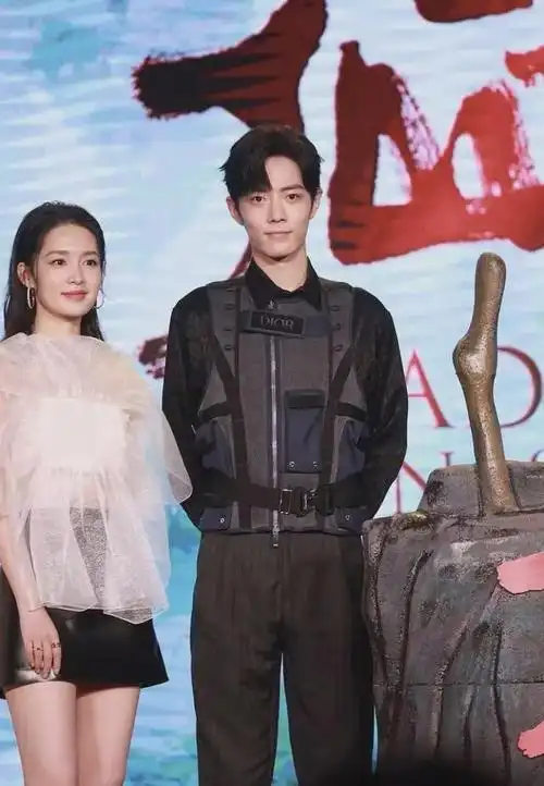 李沁肖战绯闻娱乐圈的情感走向还是应该尊重个人选择