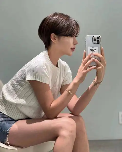 女生短发发型  #女生发型参考  #圆脸发型推荐