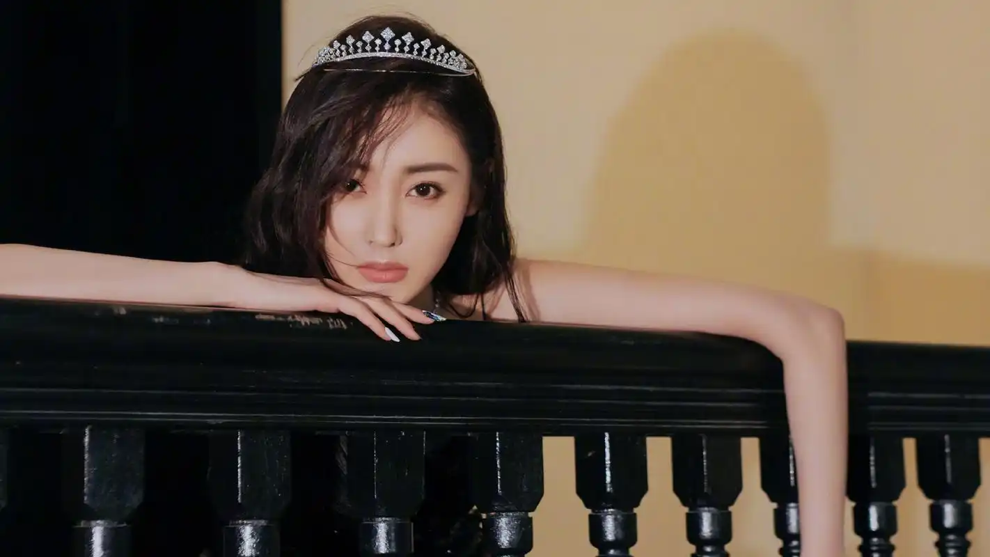 张天爱 crystal 宽屏壁纸 2019/09/17_我爱桌面网提供